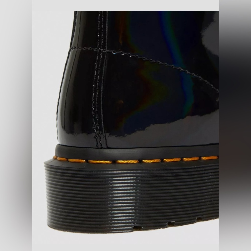 New Dr. Martens Womens 1460 W Rainbow Patent Leather Boot, Black Size 7 - Picture 7 of 8